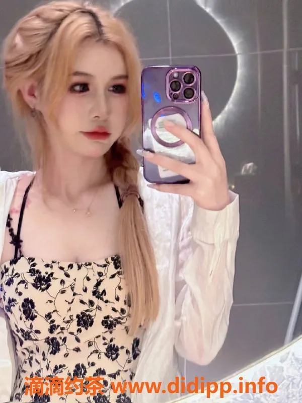 广州楼凤资源信息,天河许初蒽，课费700p优质体验