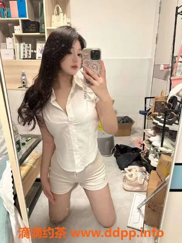 广州楼凤-番禺嫩妹小果冻，700元一小时服务