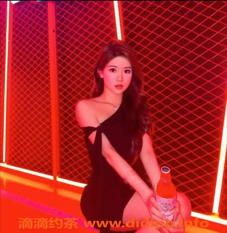 深圳楼凤-深圳南山伊涵 166D大胸 49kg 御姐服务