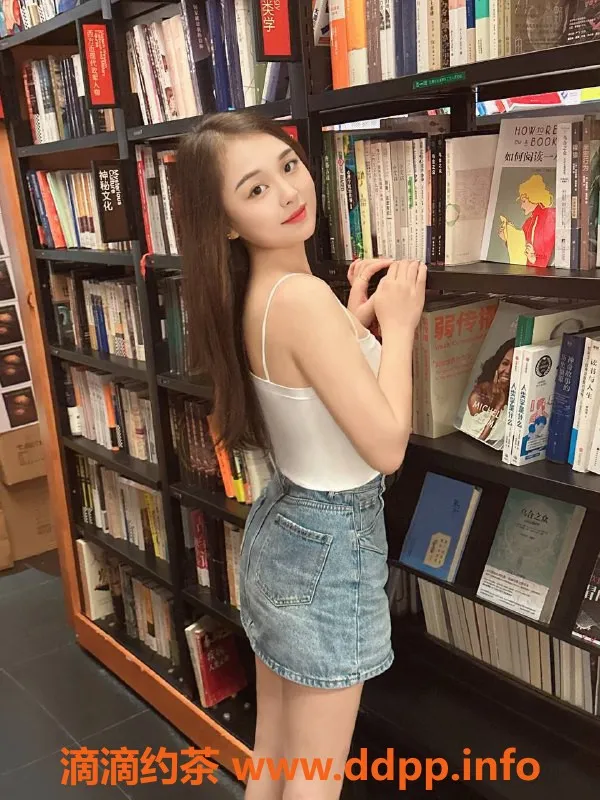 深圳楼凤资源信息,龙华豆芽菜，700元口爆，深喉服务