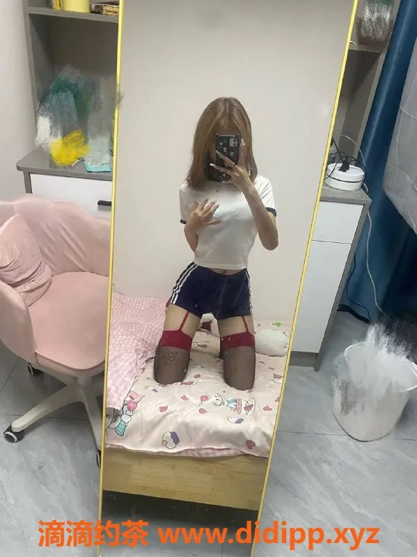 东莞楼凤-东莞常平果果，18岁温柔新人，身高166体重95