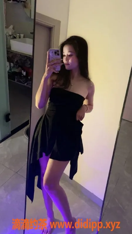 东莞楼凤资源信息,南城佳琪21岁尤物，160cm身高，34C胸围，激情服务