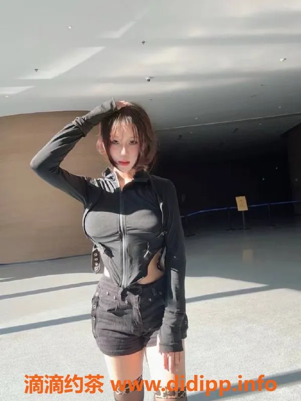 东莞楼凤-大朗落落，1200元享受绝妙服务