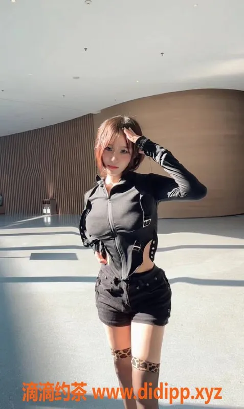 东莞楼凤-大朗落落，1200元享受绝妙服务