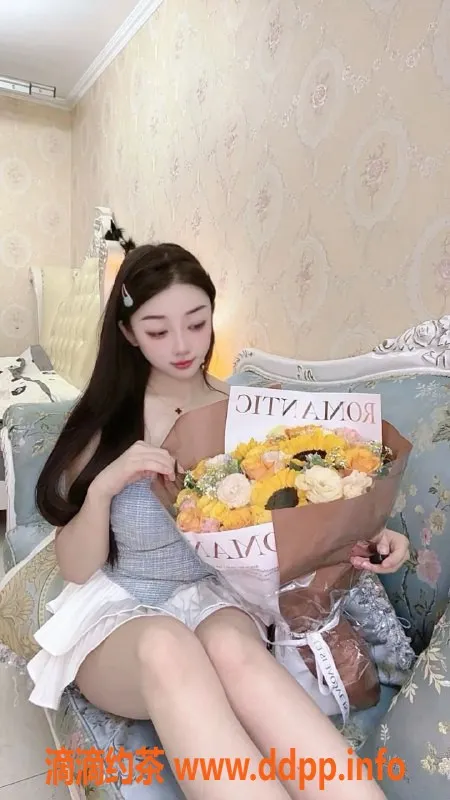 北京楼凤-朝阳双井蓓蓓，22岁D杯美女，1200元纯御服务