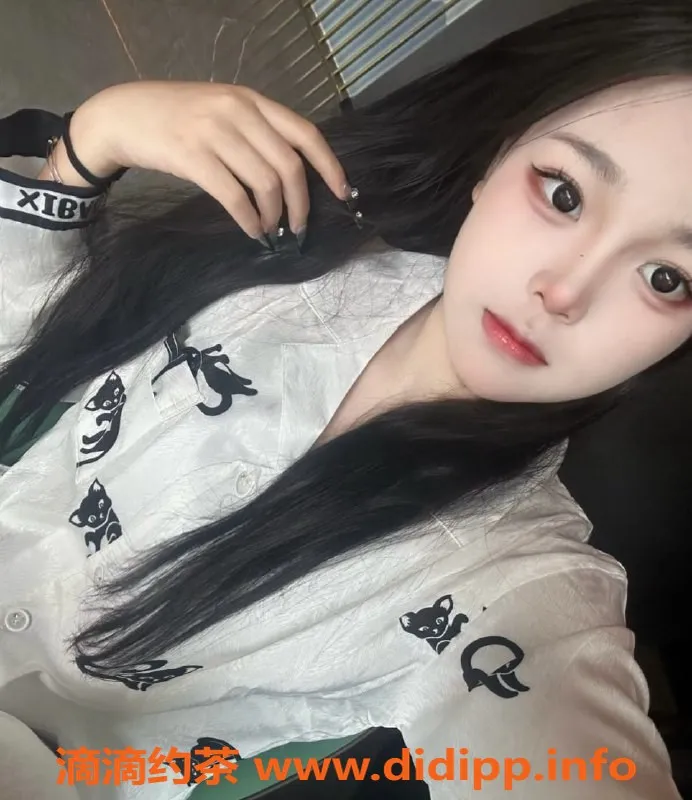 上海楼凤-静安嫩妹天天，170cm C胸仅1200P