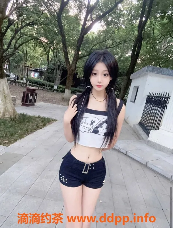 上海楼凤-浦东小甜甜，168cm 48kg 34B，1300元上门服务