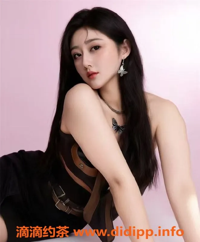 上海楼凤-静安美惠子，168大胸小语教师，1400P起