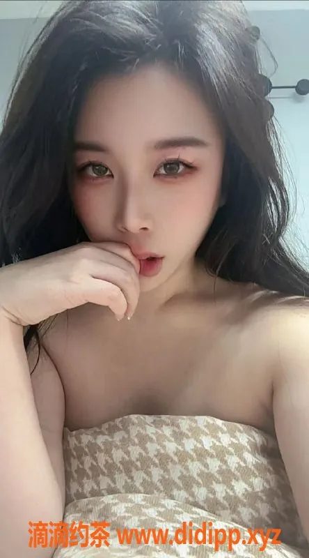 上海楼凤-普陀小妖精，165身高D杯水磨泡泡浴