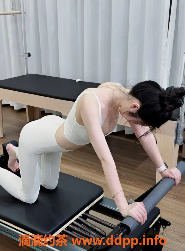 上海楼凤-上海付君茹，170cm长腿嫩妹，2500服务