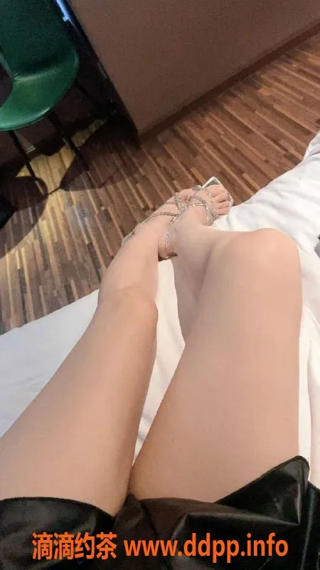 成都楼凤-万年场淼淼，28岁，162cm，95斤，超高评分服务体验