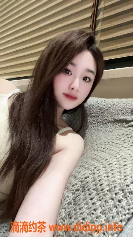 杭州上门服务-小粤粤，适中体型，1200元一节，服务周到