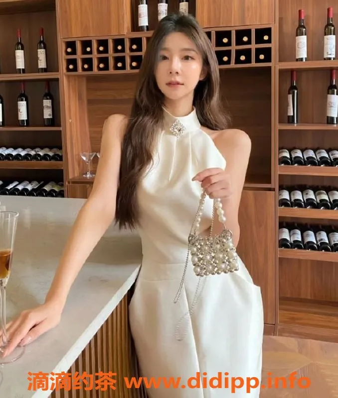 上海楼凤-浦东酥七七：170cm长腿，C胸魅力无限