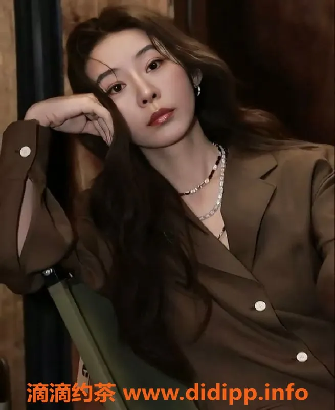 上海楼凤-黄浦王语烟 168cm大胸36D服务热荐