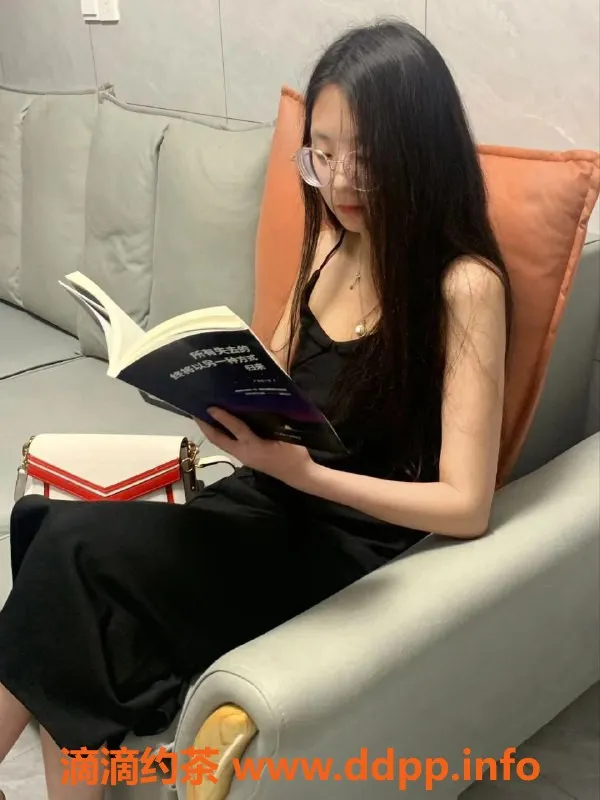 杭州楼凤-拱墅区19岁嫩妹小雅，500元超值服务