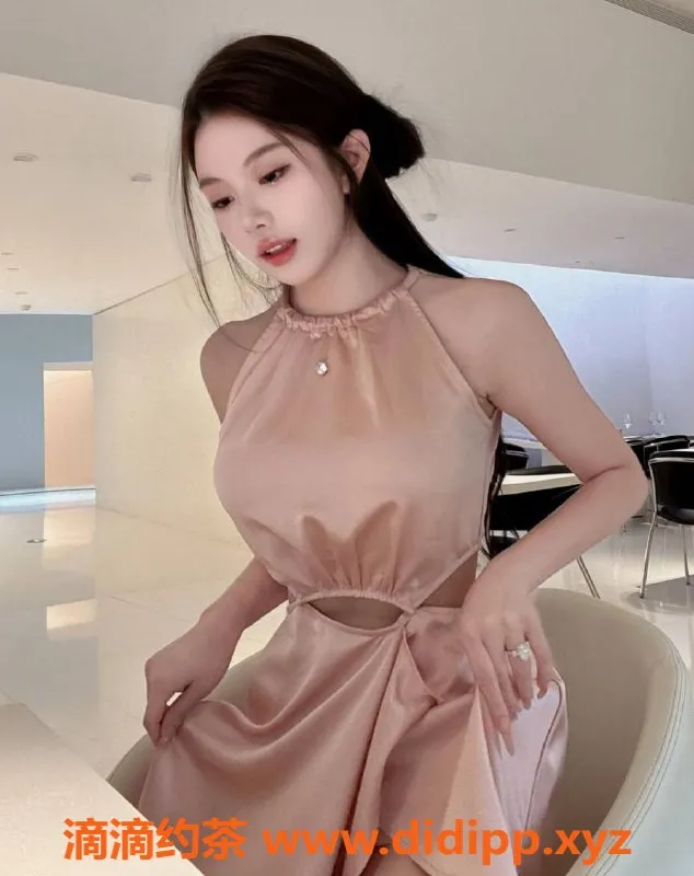 上海楼凤-黄浦嘉儿，167cm大胸36D，2000元体验