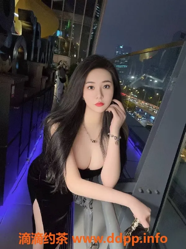 广州楼凤-天河丰满巨乳可儿，173高36F互动体验