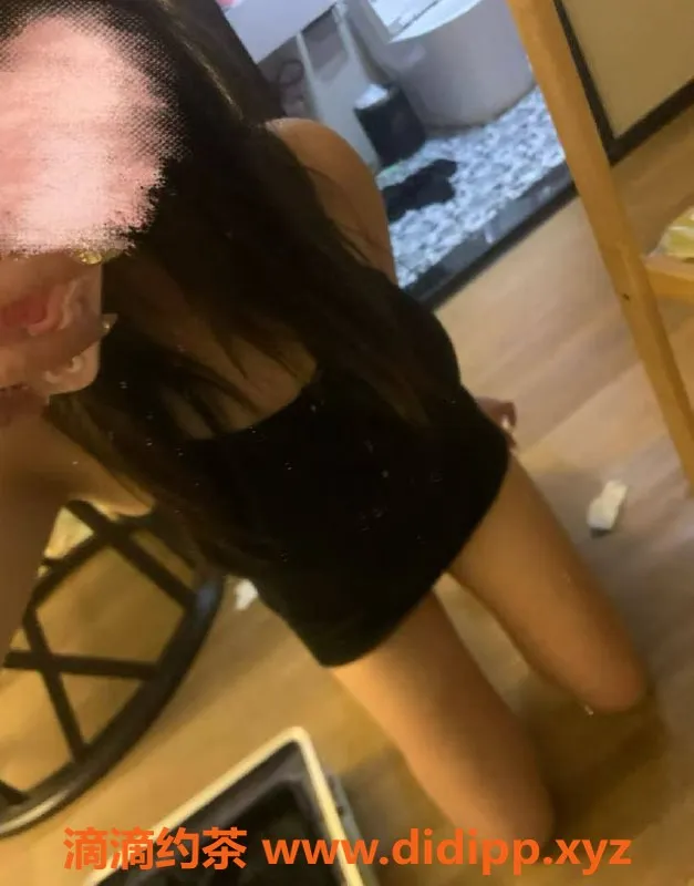 成都楼凤-成都小鱼，16岁，身高160，纯情服务优质体验