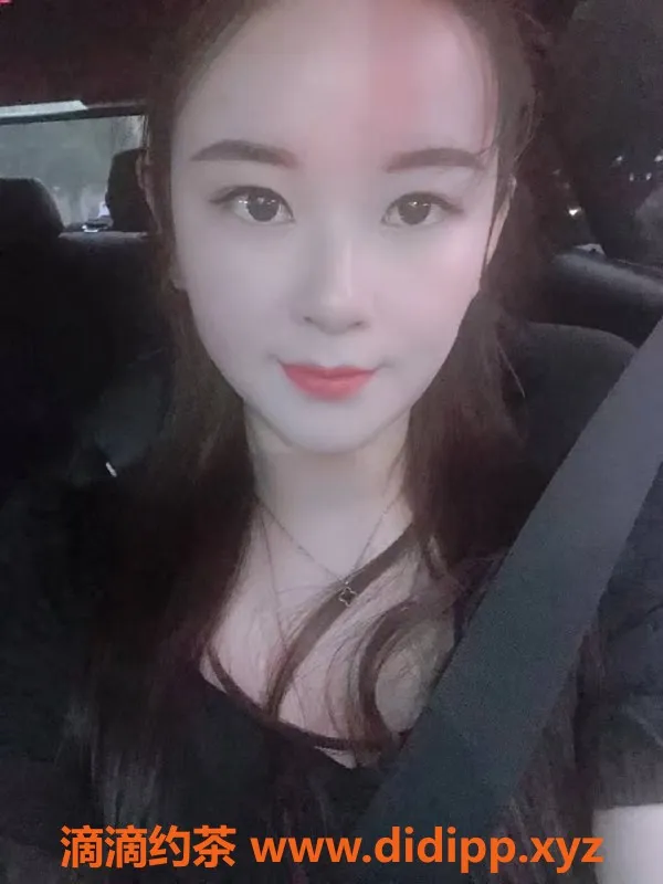 杭州楼凤-上城区菲菲，168cm模特身材，900元服务等你体验