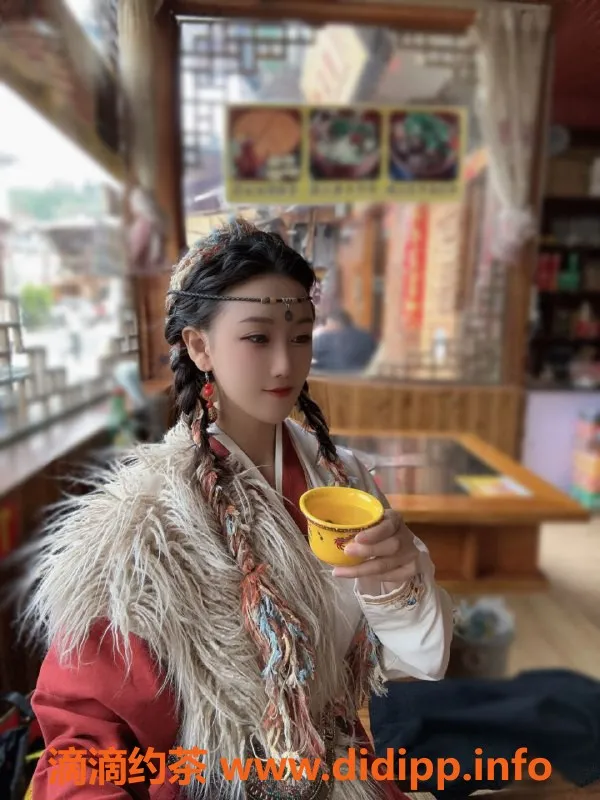 上海楼凤-长宁Abby，162cm46kg，700元享受60分钟服务