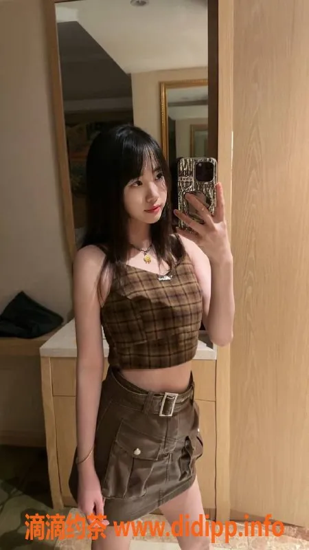 南京楼凤-南京精品模特兼职学生妹，服务项目丰富