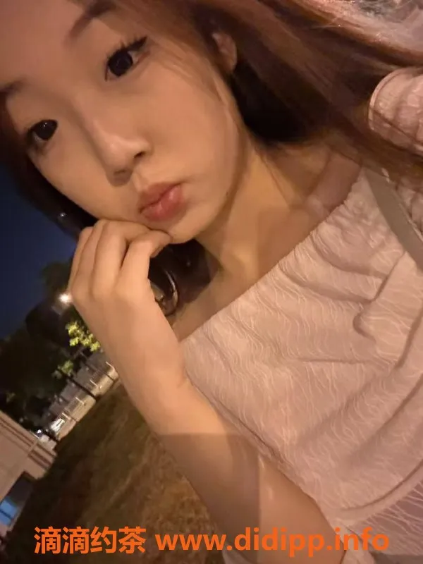 长沙楼凤资源信息,雨花区雅琴，173cm/50kg，19岁高颜值妹子