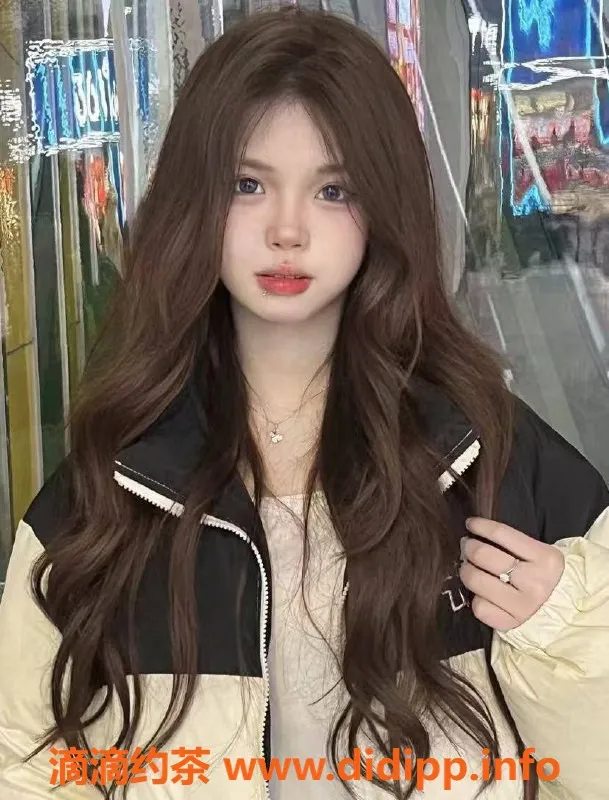 成都楼凤-成都六万，160cm、88斤嫩妹，服务态度超好