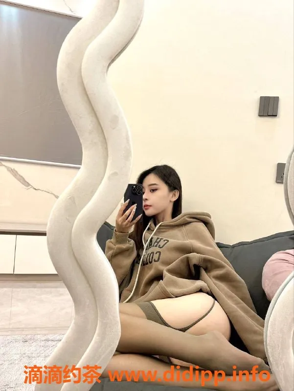 宁波spa会所-美少女丢丢，165cm私密老师，畅享1200元服务！