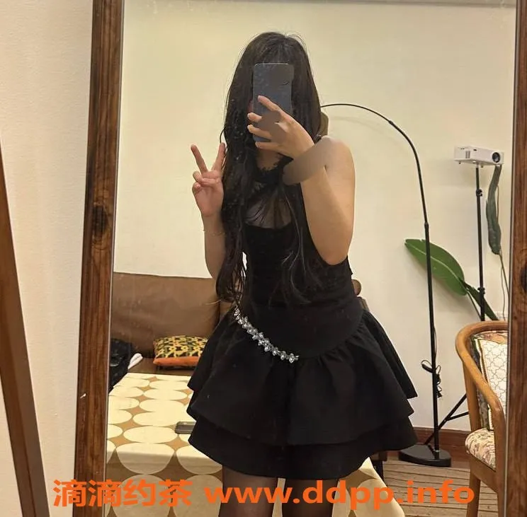 上海楼凤-静安笑笑，163身高、47体重的嫩妹