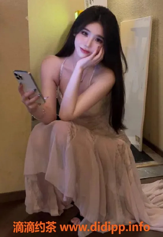 上海楼凤-普陀露露，173cm长腿C罩杯，超值服务1400P