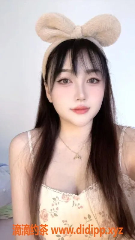 深圳楼凤-深圳坂田小小，21岁165c，800元起服务