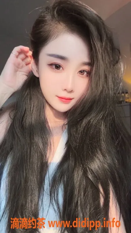 深圳楼凤-南山萱萱，26岁御姐，166，900元起