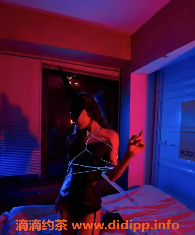 深圳楼凤-深圳瑾忆，25岁大胸美女，千元以下服务