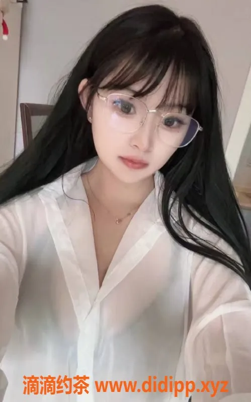 上海楼凤-闵行可可，165大胸肤白，900元起