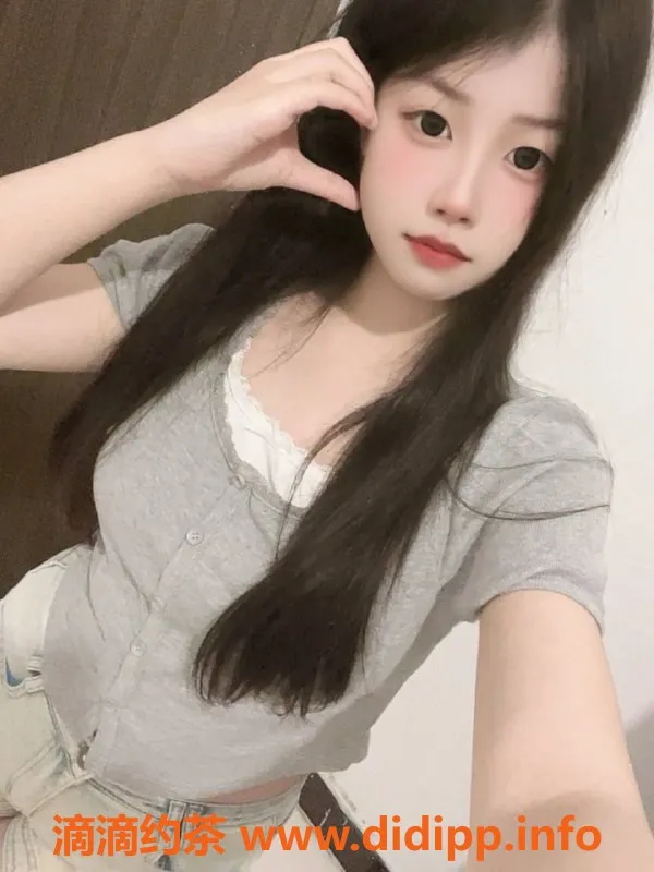 广州楼凤-黄埔天天，嫩妹大胸夜课，课费6P