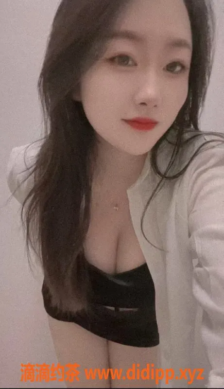 深圳楼凤-深圳龙华可心，24岁163cm，千元以下优质服务