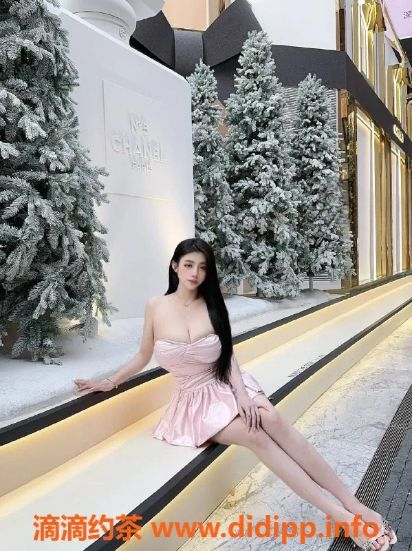 深圳楼凤-深圳福田台湾心怡，20岁172长腿大胸小姐