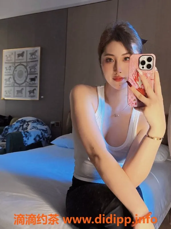 深圳楼凤资源信息,高挑御姐Vivian，176cm，千元档服务