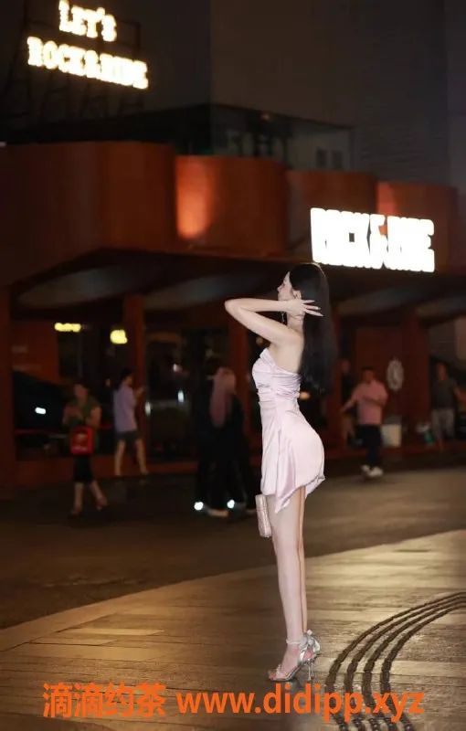 深圳楼凤-深圳福田高颜值老师鹿鹿，174cm，96斤，1600P起