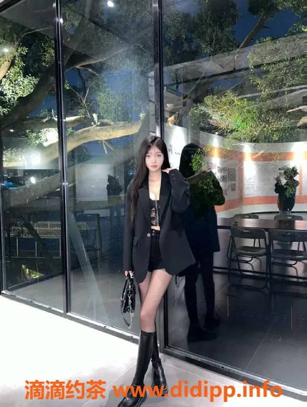 深圳楼凤-深圳南山菲儿：170cm、48kg、青春嫩妹