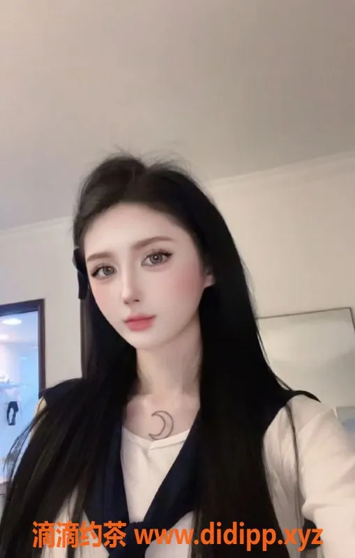 深圳楼凤-深圳龙华小奶猫，19岁170C，超萌嫩妹