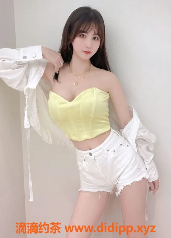 上海楼凤-宝山柠柠，165cm大胸肤白美女，700P起