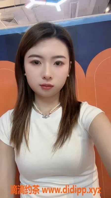 深圳楼凤-深圳宝安芊芊，160b 45kg，性价比高！