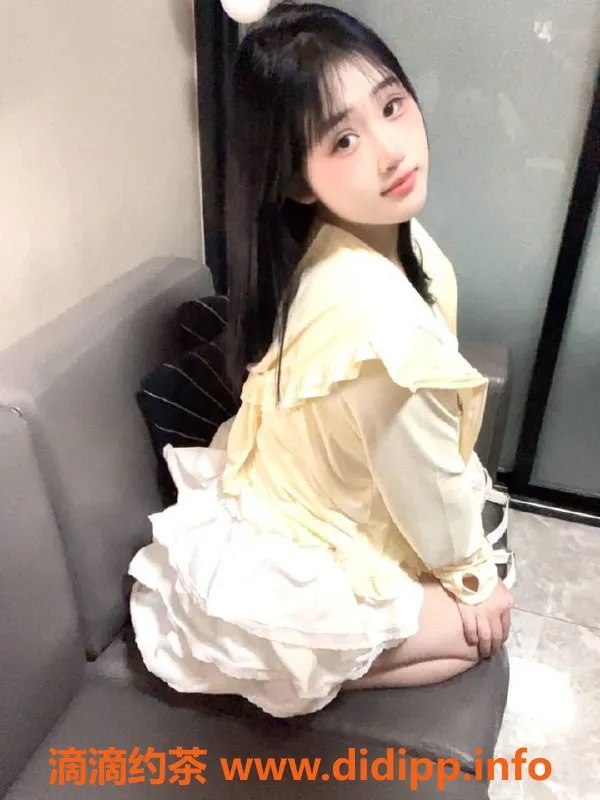 深圳楼凤-深圳小小，18岁160cm，1200元起服务