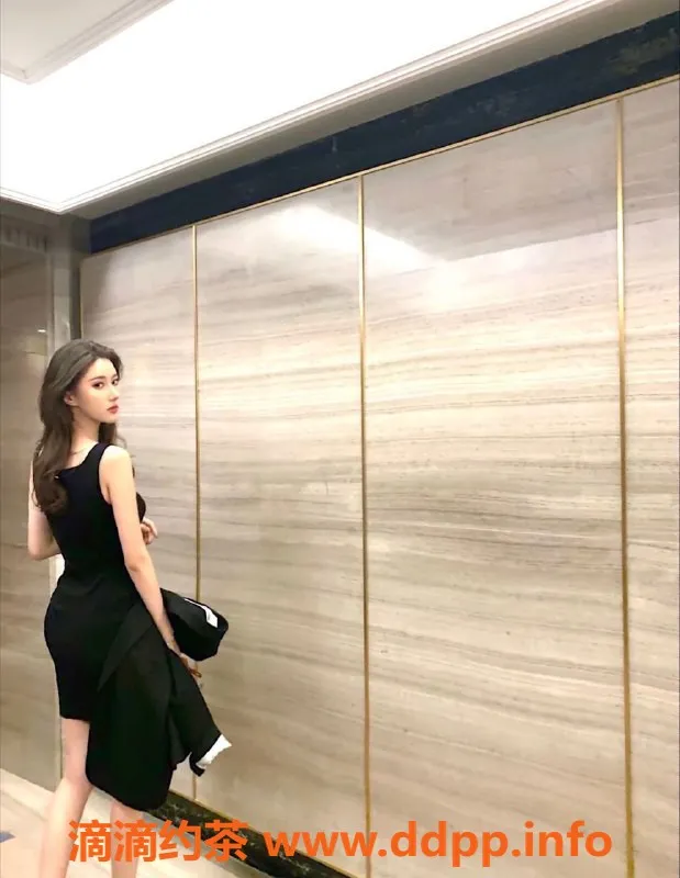 深圳楼凤-福田梓涵，3500元洗浴服务，激情体验等你来约！