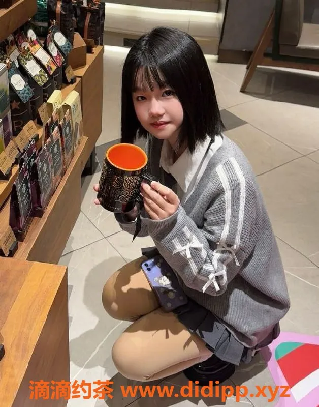 上海楼凤-闵行小若若，中日混血嫩妹，1200P起