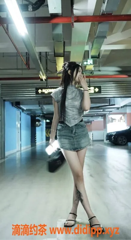 成都楼凤-锦江区可欣，A乳素颜，165cm高挑美女