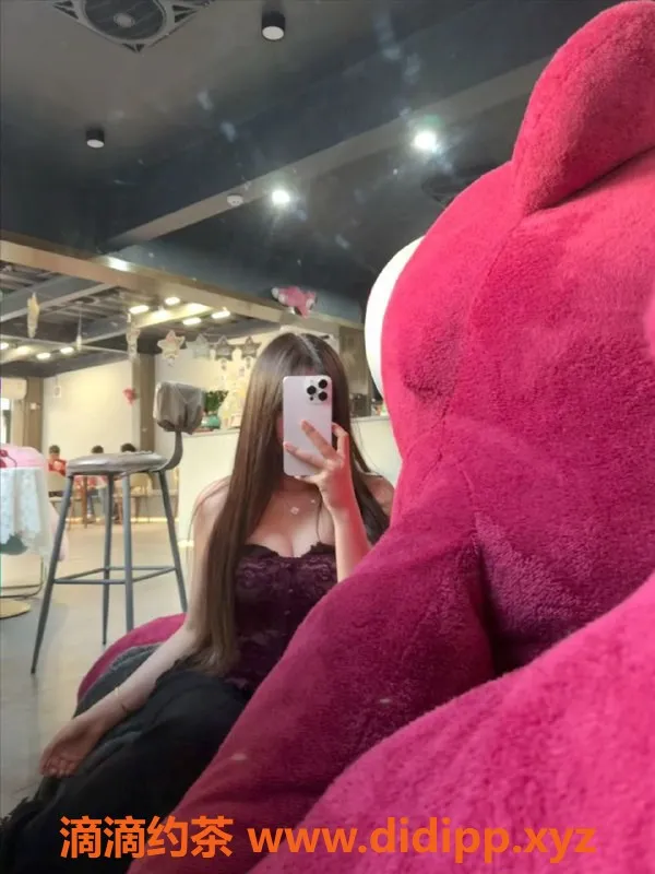 深圳楼凤资源信息,深圳南山知知老师，175长腿大胸，2000起