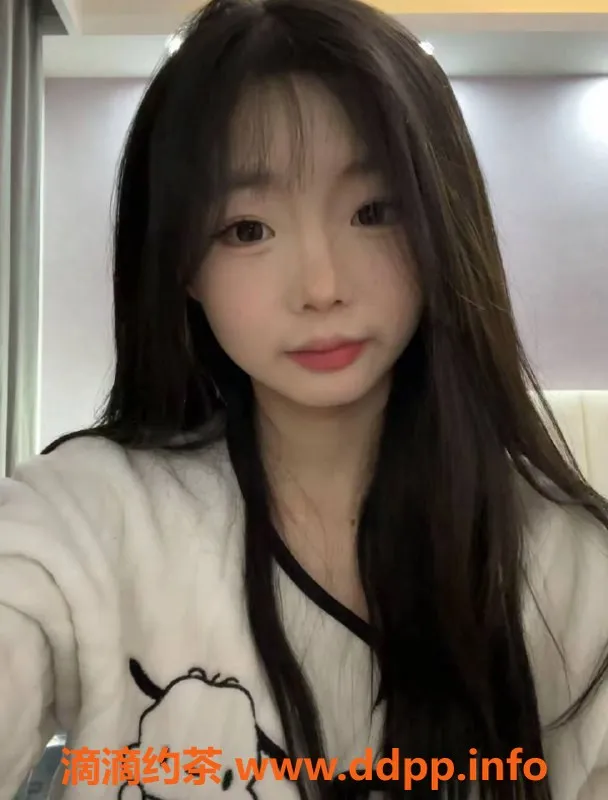 重庆楼凤-优质老师萧月，170嫩妹明晚开课