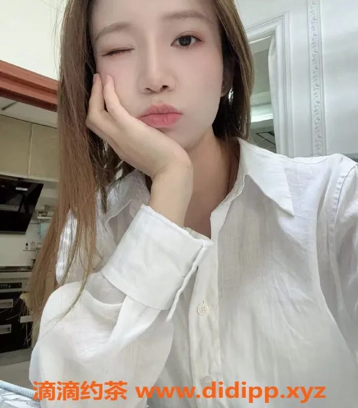 上海楼凤-静安西西，162cm 45KG 女神，600元开房！